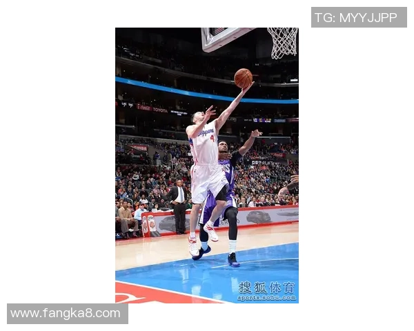 火箭队与国王队激战NBA圣诞大战精彩回顾与赛后分析