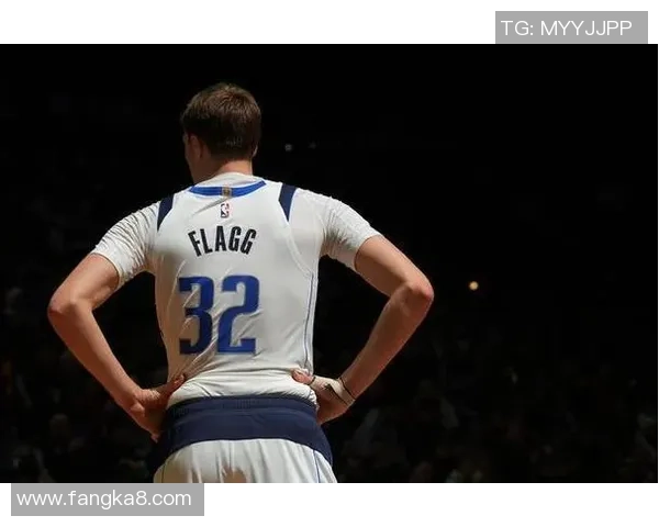 弗拉格零失误发挥超卓!16中10奉献22+8 近6战5胜前进西部前十 弗拉格零失误发挥超卓!16中10奉献22+8 近6战5胜前进西部前十